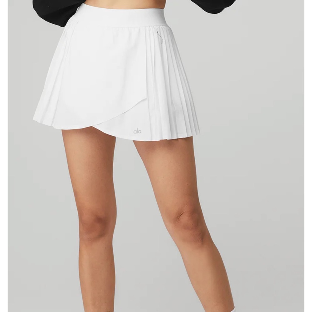 Alo white tennis skirt